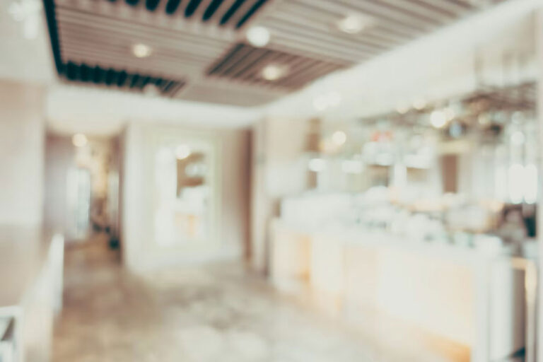 Lokal od 40m² za izdavanje - Valjevo, Karadjordjeva 84